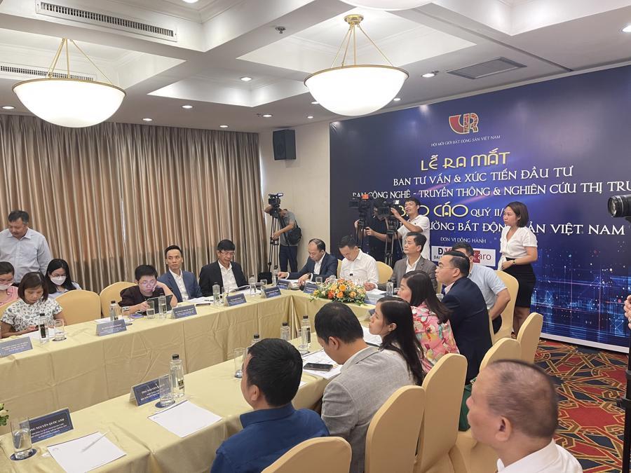 Thị trường bất động sản đang chững lại - Ảnh 1