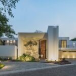 Biệt thự 600m2 2 tầng hiện đại thiết kế độc đáo phong cách nhiệt đới