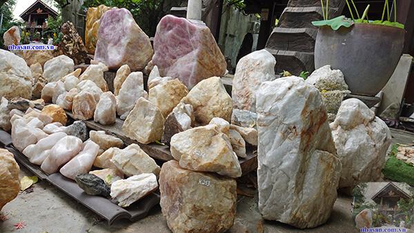 Đá trấn trạch giúp bảo vệ ngôi nhà khỏi âm khí