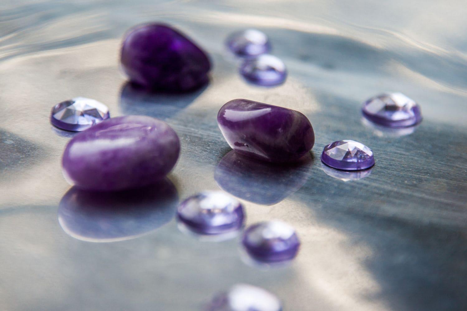 đá thạch anh tím là gì