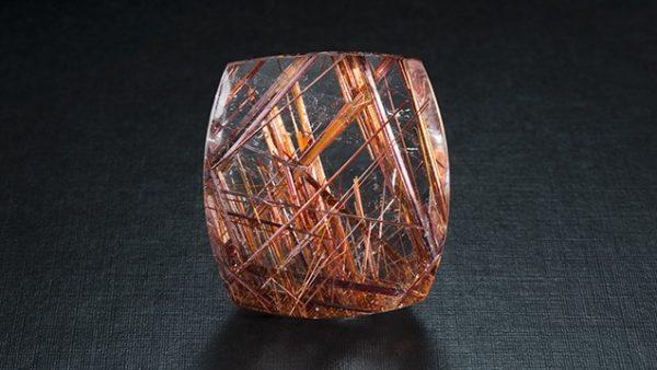 đá thạch anh tóc đỏ