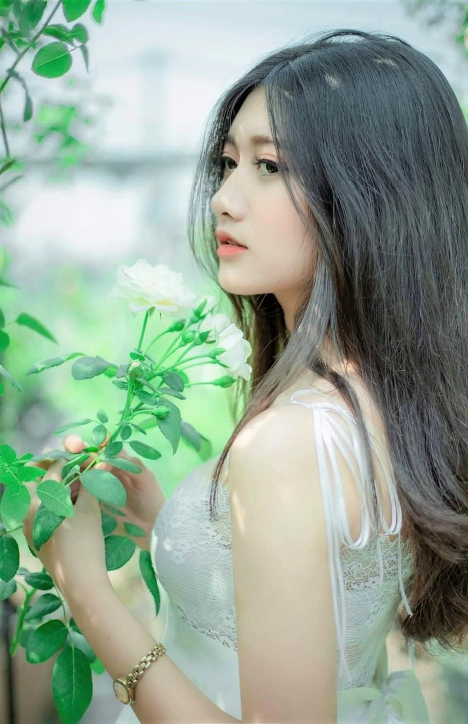 Cô gái xinh đẹp 17 tuổi: Hạnh phúc nhờ đam mê mẫu ảnh | Báo Dân trí