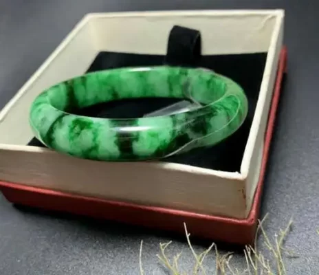 Hướng dẫn phân biệt vòng đá thạch anh thật và giả