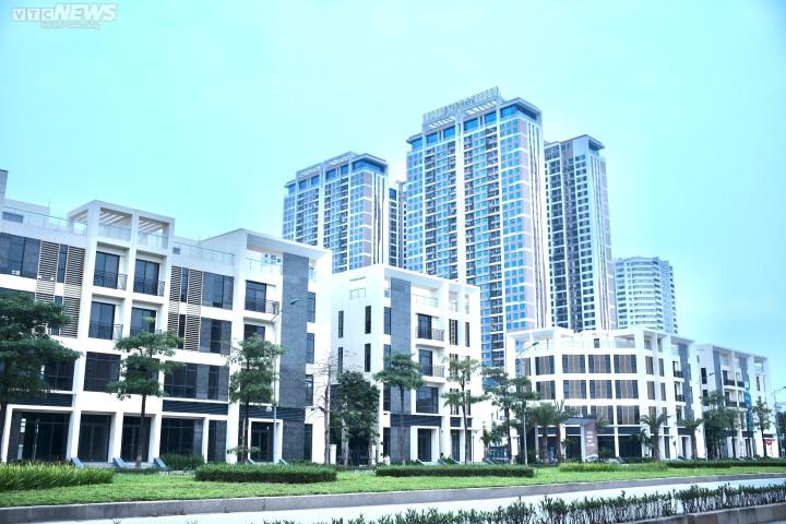 Kinh nghiệm: Có tiền nên mua nhà đất hay chung cư? - Ảnh 2.